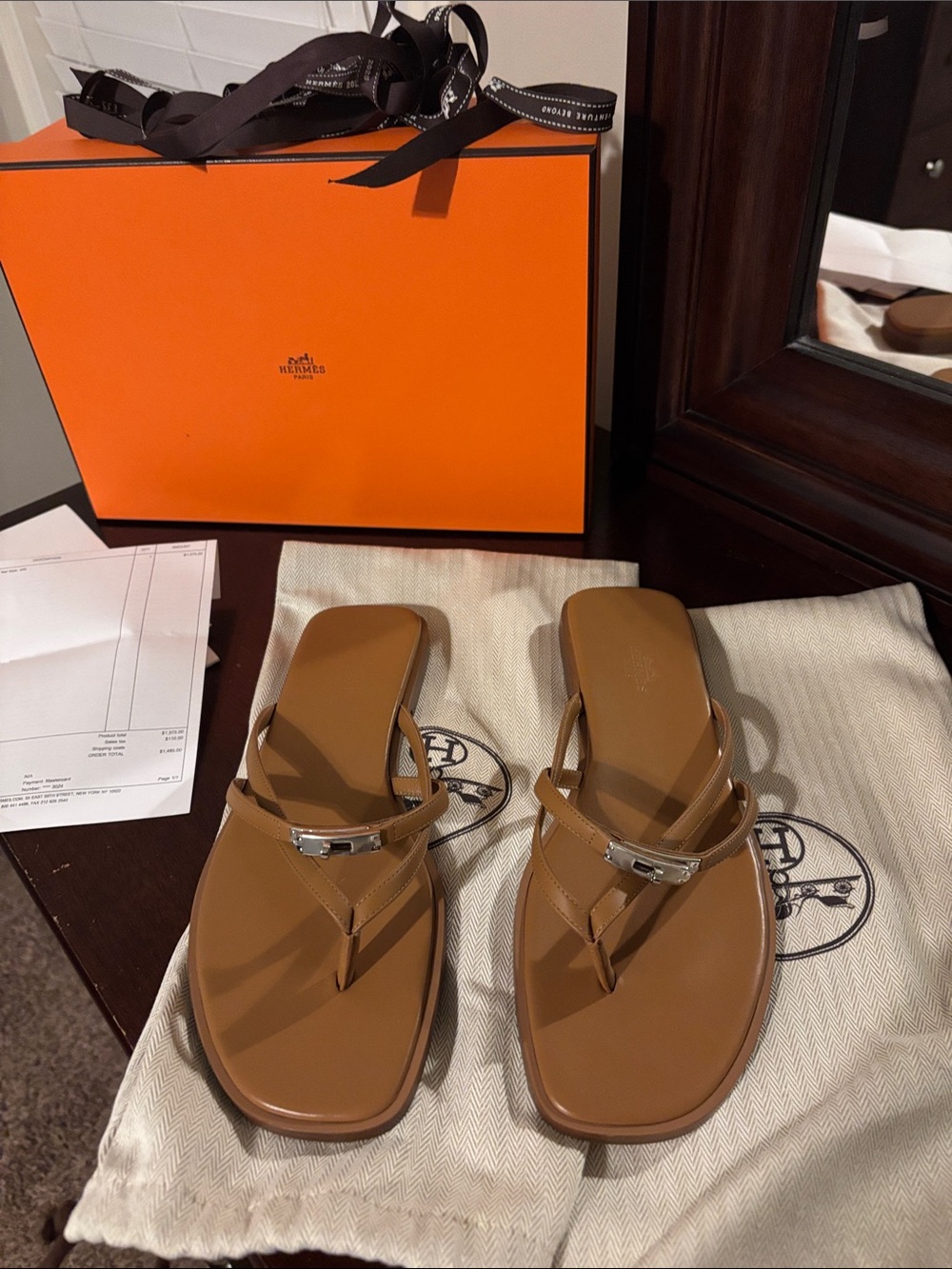 Hermes Kelly sandals in natural size 40. Excellent condition!!